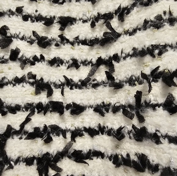 Ann Taylor sweater - Picture 3 of 8